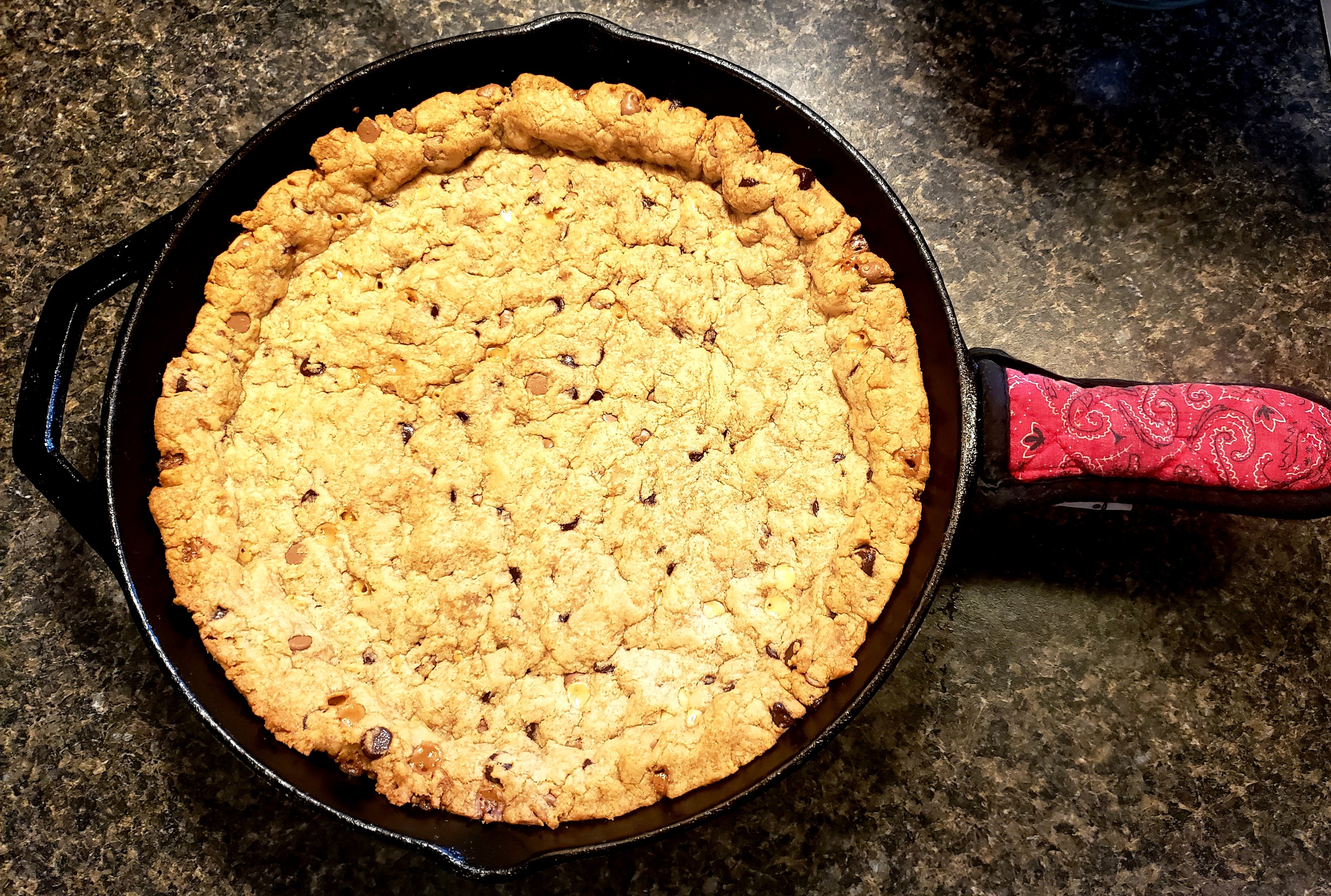 No Sugar Added Chocolate Chip Skillet Cookie: A Taste of Country Comfort